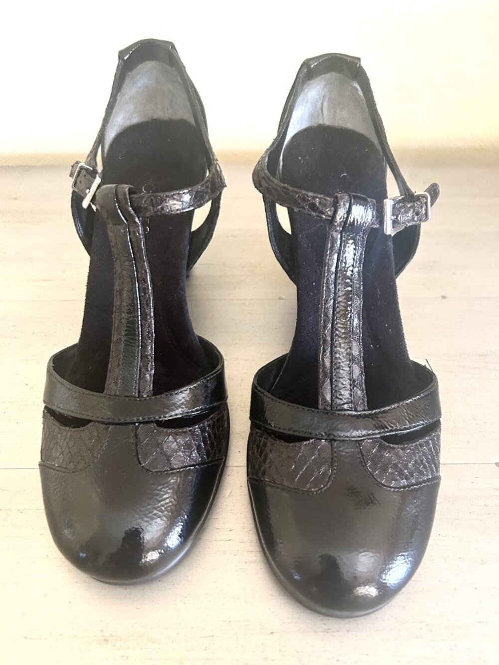 Aerosole Women's black Dress Pump 8 1/2 leather upper